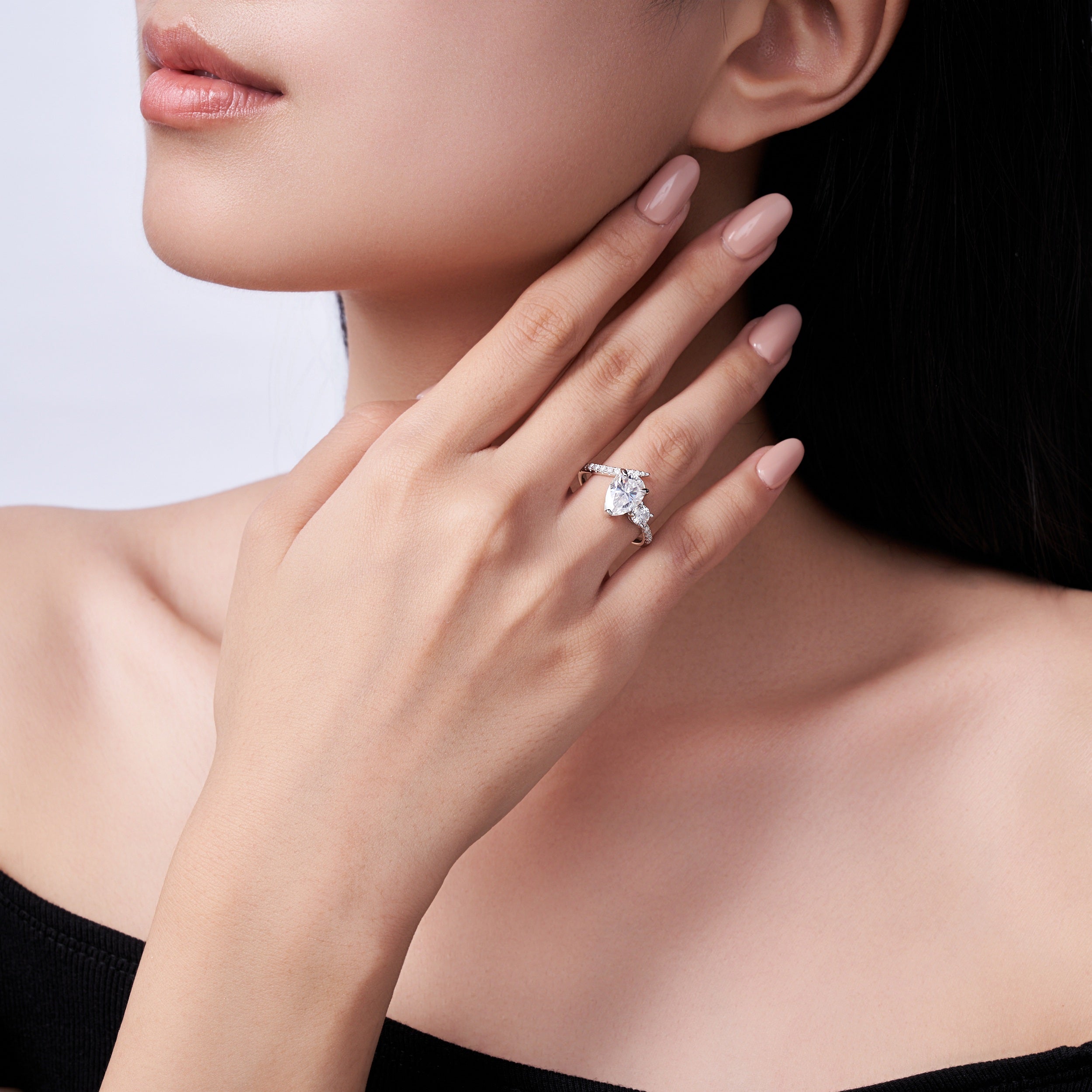Engraved With Top-quality Moissanite, This Luxurious And Fashionable Minimalist Jewelry Set Features Exquisite Silver Accessories For Ladies. Made Of S925 Silver With Electroplated Platinum.
